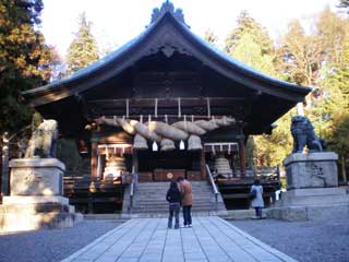 【写真: 秋宮 神楽殿】