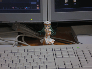 【写真: フィギュア アリス・キャロル】